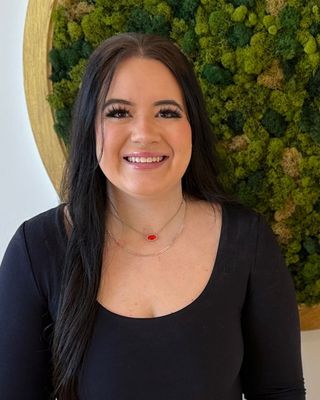 Photo of Heavyn Jones, Pre-Licensed Professional, MEd, NCC