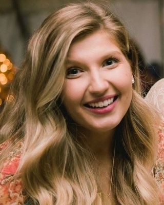 Photo of Shelby Harris, Licensed Clinical Mental Health Counselor, MS, LCMHC, RYT