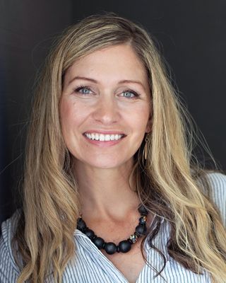 Photo of Raina Hampton, Licensed Professional Counselor Candidate, MA, LPCC