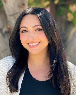 Photo of Alyssa Glorioso, Marriage & Family Therapist, MS, LMFT