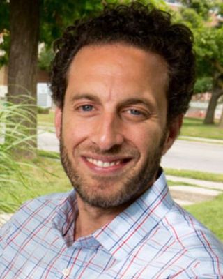 Photo of Eric Pierni, Registered Psychotherapist in Toronto, ON