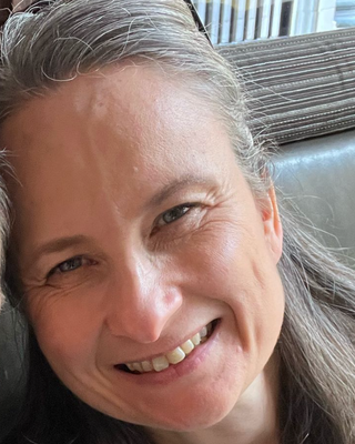 Photo of Lesley Barker, Psychotherapist, MBACP