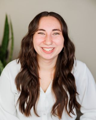 Bri Martinez, Pre-Licensed Professional, Chicago, IL, 60618