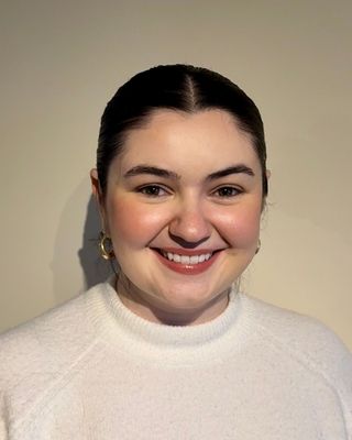 Photo of Ella Heron, Psychotherapist, MBACP