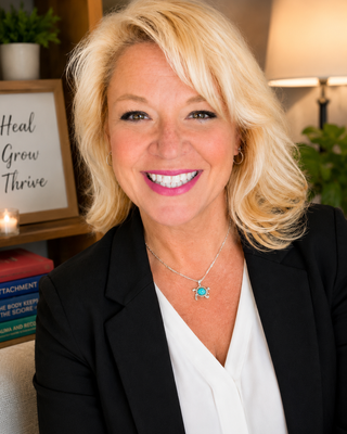 Photo of Kim Siwik, Licensed Professional Clinical Counselor, MA, LPCC