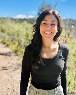 Photo of Charmai Davalos, Marriage & Family Therapist, LMFT