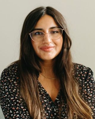 Photo of Farrah Qadir, MA, Psychologist in Calgary