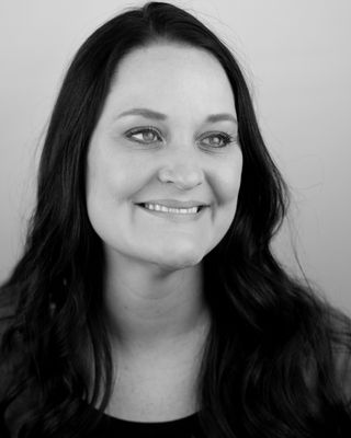 Photo of Erin Delmar, Marriage & Family Therapist, LCMFT