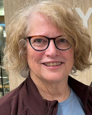 Photo of Dr. Helen Kahn, Psychologist, PhD, LP