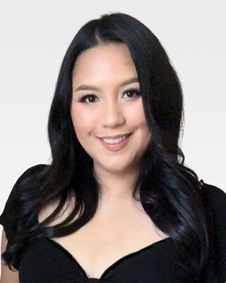 Photo of Mary Vang, Marriage & Family Therapist, LMFT