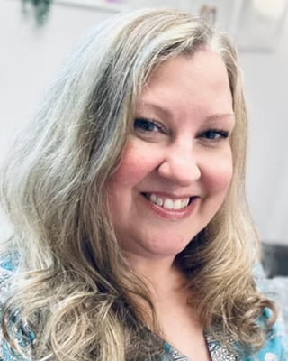 Photo of Renee Curll, Clinical Social Work/Therapist, LCSW