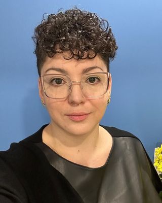 Photo of Manal Alhamwi, Registered Psychotherapist (Qualifying), MA, RP (Q), CCC