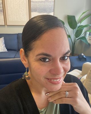 Photo of Itsuannette Canales, Marriage & Family Therapist, LMFT, BSM