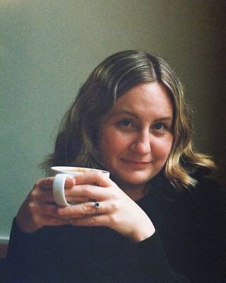 Photo of Imogen McIntyre, Clinical Social Work/Therapist, MSW, RCSW