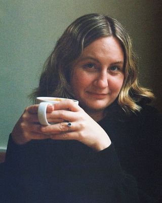 Photo of Imogen McIntyre, Clinical Social Work/Therapist, MSW, RCSW