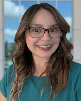 Photo of Ryen E Garcia, Marriage & Family Therapist Associate, AMFT