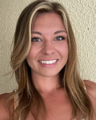 Photo of Zana Buczkowski-Huber, Pre-Licensed Professional, MSW