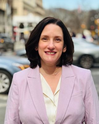 Photo of Sara Wall, Pre-Licensed Professional