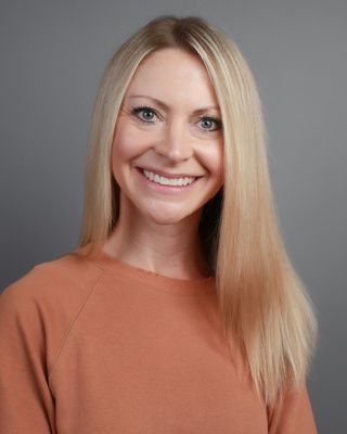 Photo of Erin Anguino, MFT, Marriage & Family Therapist