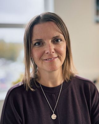 Photo of Dr Donna de Lása, Psychologist, PsychD, HCPC - Clin. Psych.