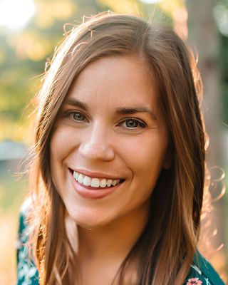 Photo of Chelsey Edwards, Clinical Social Work/Therapist, LMSW, CST