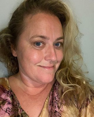 Photo of Assimina Simmons, Counsellor, MA, ACA-L2