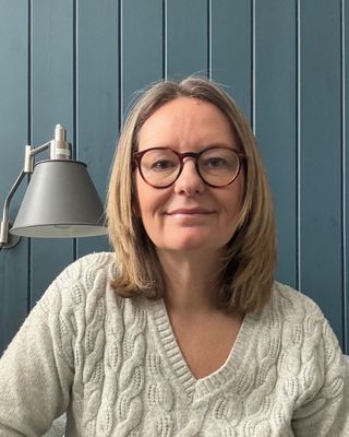 Photo of Miranda Peel, Counsellor, UKCP Trainee