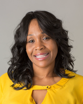 Photo of Yasmin Halcromb, Clinical Social Work/Therapist, LCSW