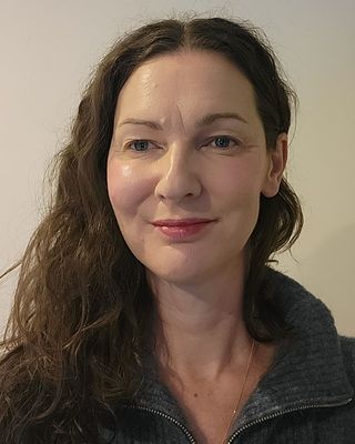 Photo of Sinead Cummins - SineadCBT, MSc, Psychotherapist