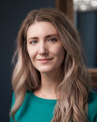 Photo of Alexandra Oeser, Pre-Licensed Professional in Chicago, IL