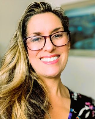 Photo of Erika Lynn Caspersen, Registered Psychotherapist (Qualifying), MSc