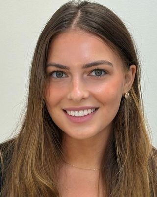 Photo of Gabriela Smookler, Pre-Licensed Professional, LGPC