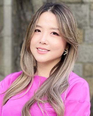 Photo of Euriah (Dong E.) Lee, Marriage & Family Therapist in 90006, CA