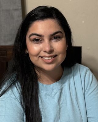 Photo of Clarissa Gonzalez, Pre-Licensed Professional, BA, MFT, Intern