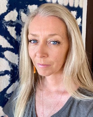 Photo of Kona Gleitsman, Marriage & Family Therapist, LMFT