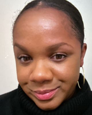 Photo of Lauren Exume, Clinical Social Work/Therapist, LCSW