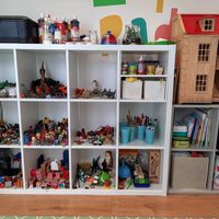 Gallery Photo of Miniatures and art/craft materials used in sessions