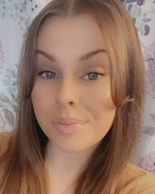 Photo of Brianna Fox, Pre-Licensed Professional, BSW