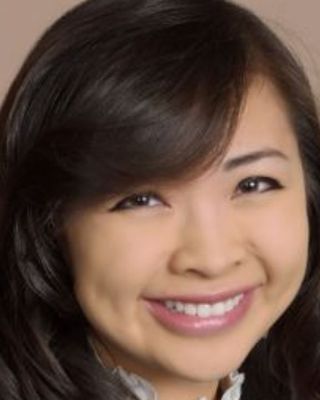 Photo of Sarah T Tran, Psychiatrist, PMHNP