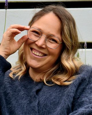 Photo of Gabriella Luiz, Psychologist, MA, PsyBA General