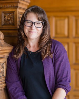 Photo of Amber Raffeld, Marriage & Family Therapist, IMFT, SEP, NARM L2