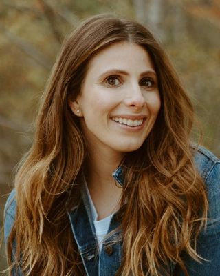 Photo of Liz Fast, Marriage & Family Therapist, LMFT, MA