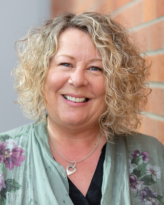 Photo of Abby Logan, BScN, RCT, RPN, Counsellor in Calgary