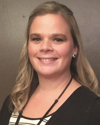 Photo of Erin Clement, Clinical Social Work/Therapist, LICSW