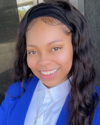 Photo of Lakaija Owens, BA, Pre-Licensed Professional