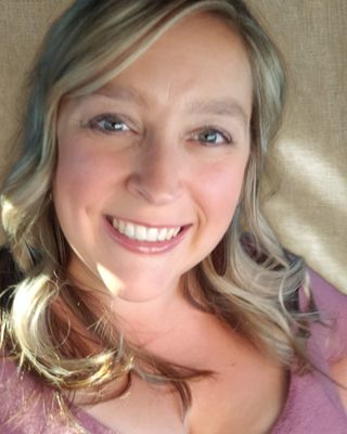 Photo of Dayna Weaver, Social Worker, MSW, LSW