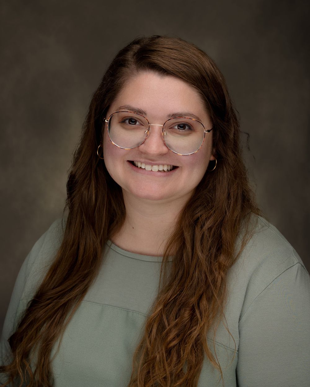 Hi, I'm Lauren! Head to marigoldandiristherapy.com to schedule a free 15 minute consultation to see if we are a good fit!