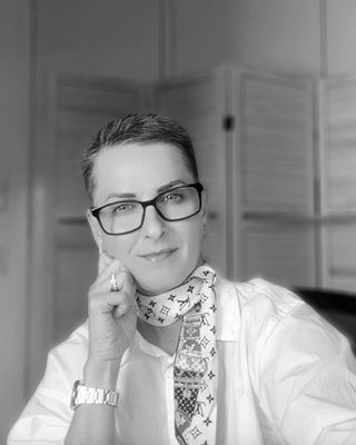 Photo of Laura Santomauro, Marriage & Family Therapist, LMFT