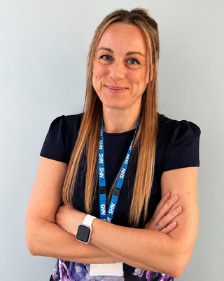 Photo of Dr Laura Taylor-Gray, Psychologist, DCounsPsych, HCPC - Couns. Psych.