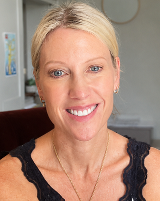 Photo of Georgie Hedges, Psychotherapist, MNCPS Acc.